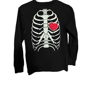 Gymboree youth size 8 black Valentine long sleeved shirt.